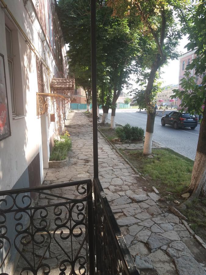 Уютные Апартаменты В Самом Сердце Старого Города Kamenets-Podolsk Eksteriør bilde